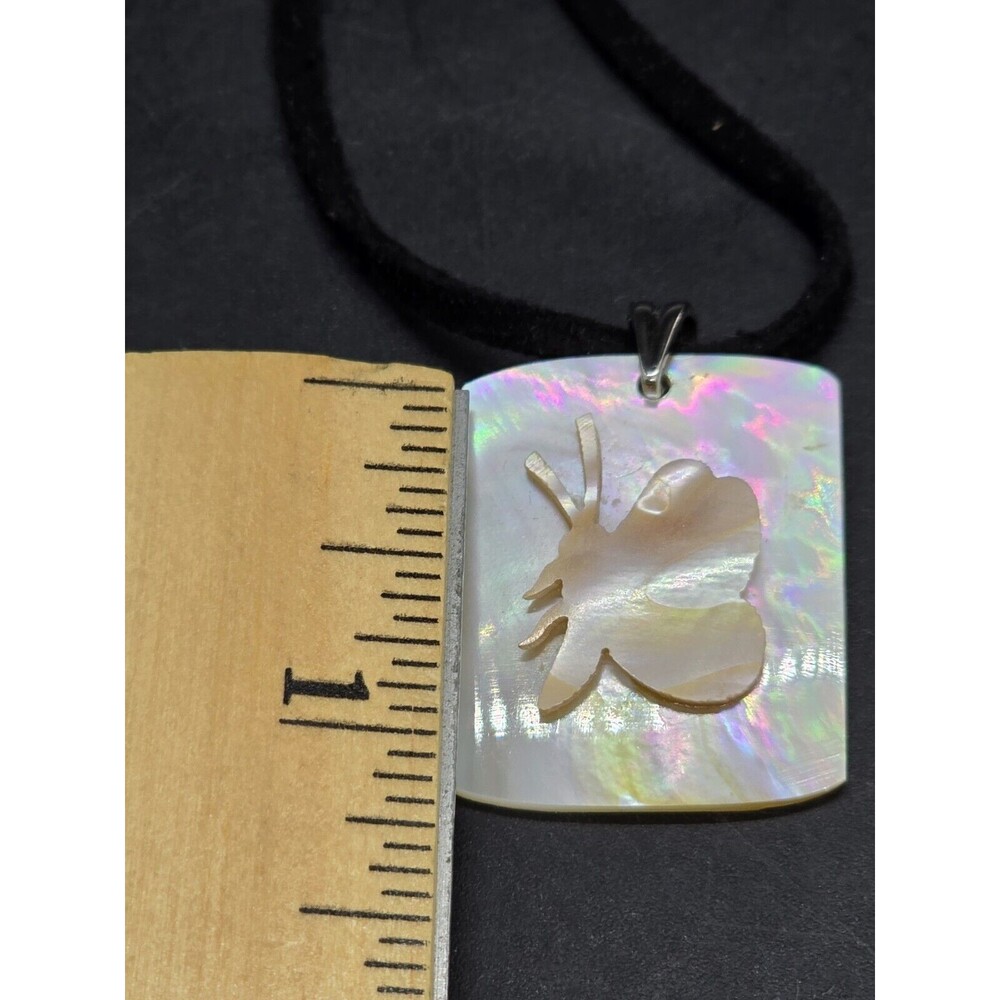 Vtg Artisan Butterfly Necklace Chocker Mother Of Pearl Leather Chain Adjustable - Picture 5 of 9